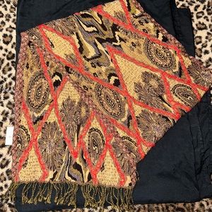 NWT: *Unisex* Pleated Wool Fringed Scarf